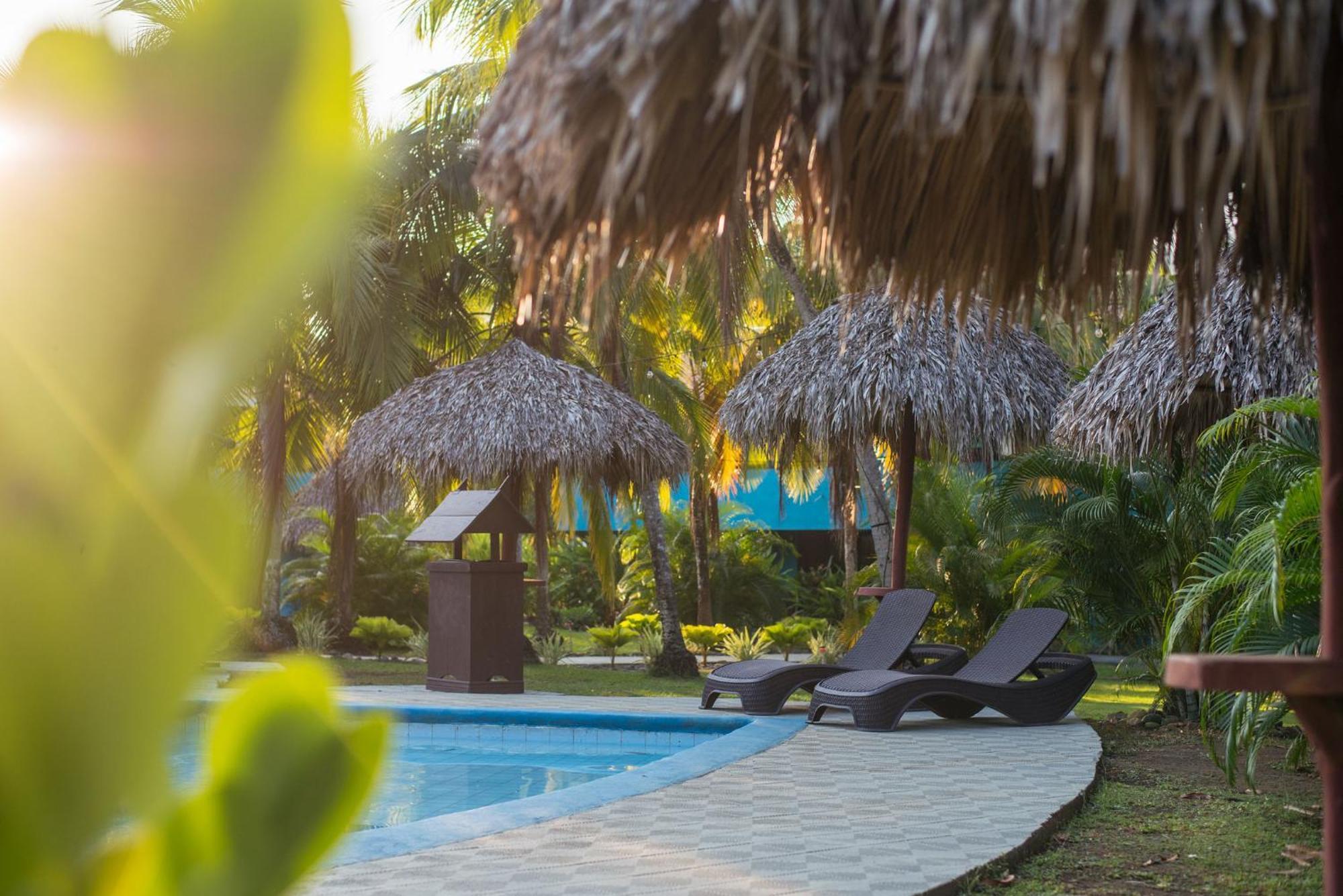Beach Break Resort & Cr Surf Camp Хако Экстерьер фото
