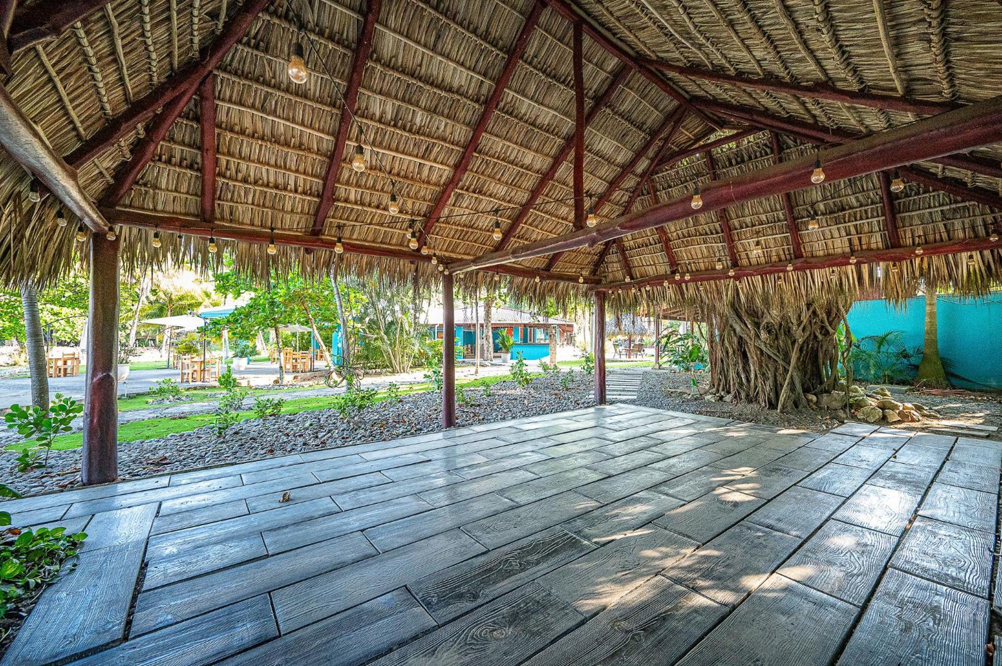 Beach Break Resort & Cr Surf Camp Хако Экстерьер фото