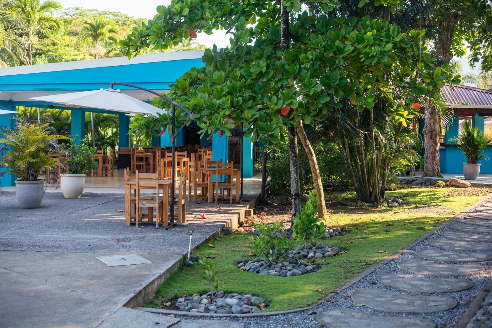 Beach Break Resort & Cr Surf Camp Хако Экстерьер фото