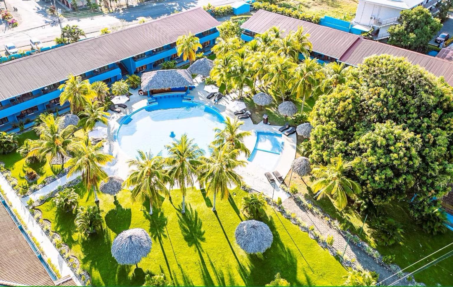 Beach Break Resort & Cr Surf Camp Хако Экстерьер фото